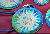 Sale una nueva colección de joyas basadas en Josep Mª Jujol