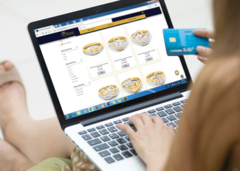 Efectos de la era Covid: Las compras por Internet de joyas y relojes se dispararon un 86%