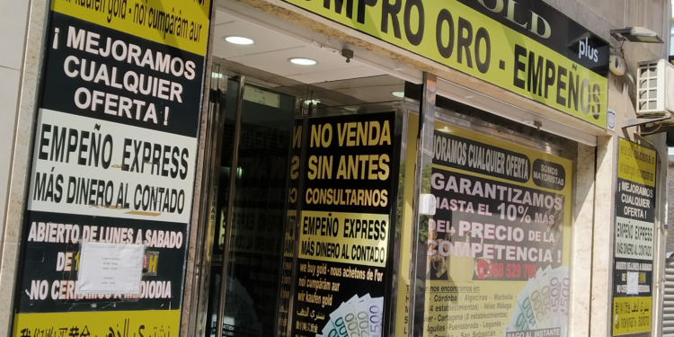 La compraventa de oro mantiene su tributación