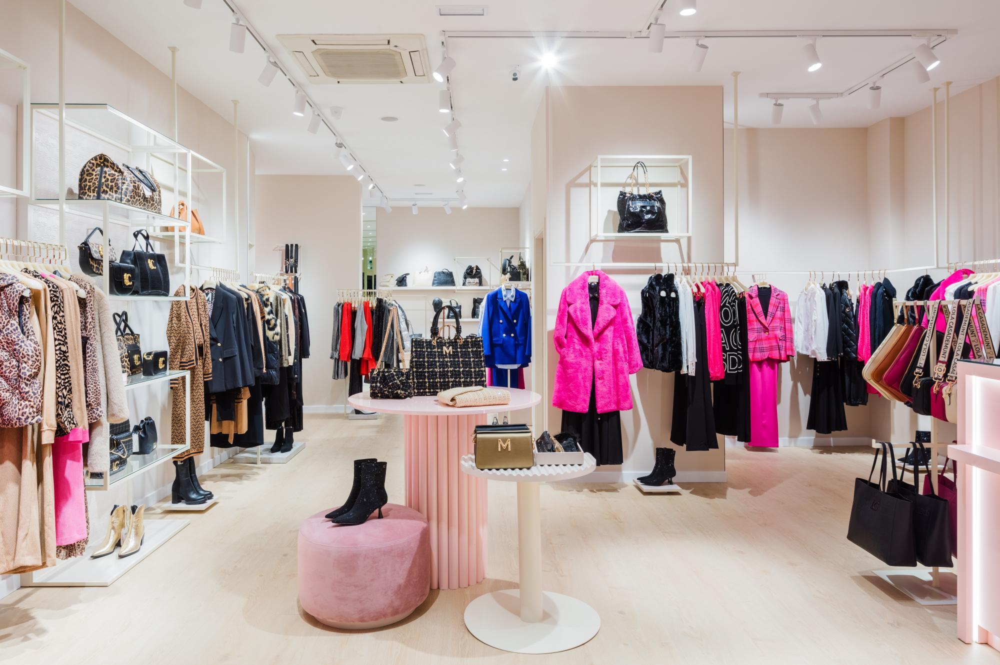 Lola Casademunt abre en Oviedo su primera tienda