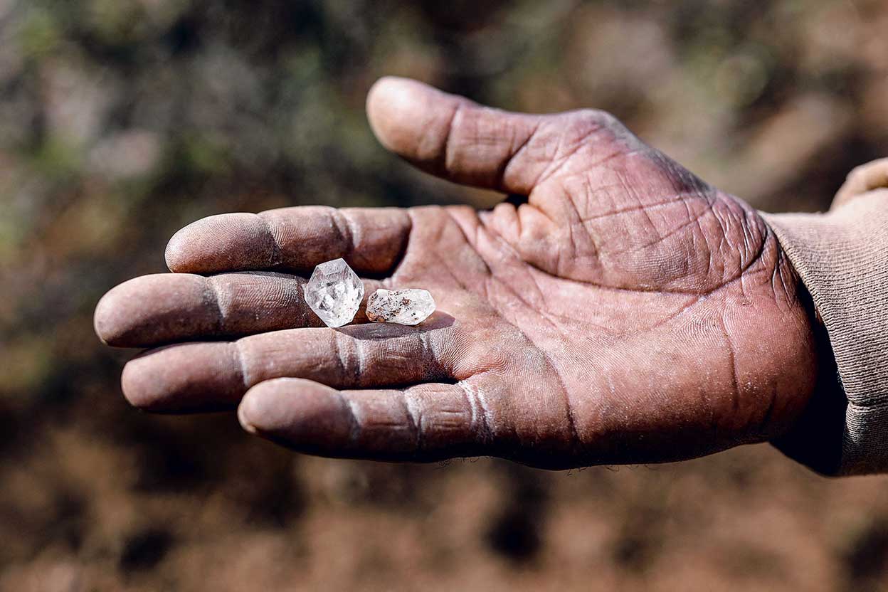 Ya no está el embargo a los diamantes de la RCA