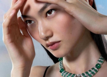 Emerald Ellipse: collar ‘magnífico’, de mujeres para mujeres