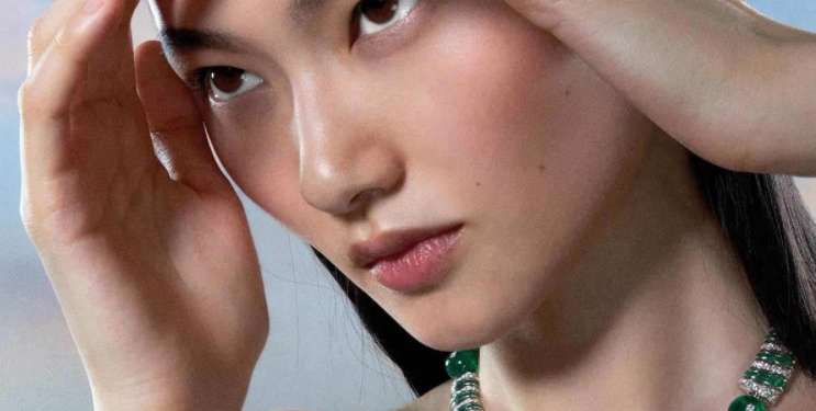 Emerald Ellipse: collar ‘magnífico’, de mujeres para mujeres