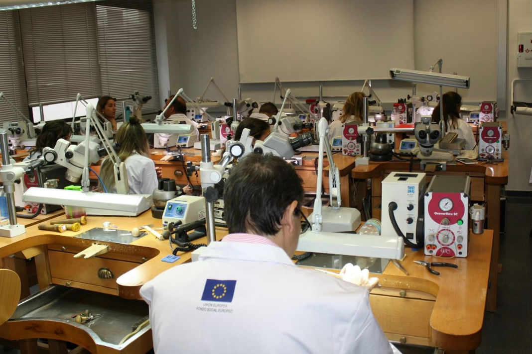 La Escuela de Joyería de Córdoba iniciará las especialidades de Diseño y Modelado 3D