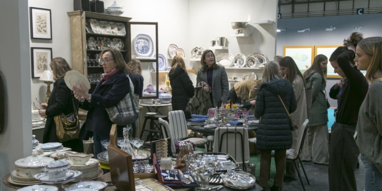 Antik Almoneda celebra hoy su jornada de puertas abiertas con acceso gratuito