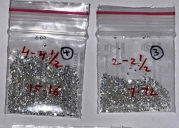 Pillado con más de 160 diamantes en el pantalón