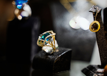 Se prevé que las ventas de joyas navideñas en EE. UU. Aumenten un 40%