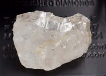 Angola estrena el año con una piedra de 117 quilates