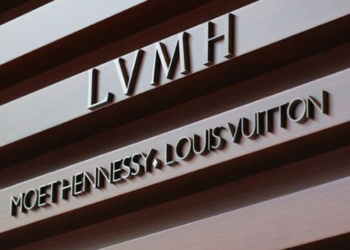 Los ingresos de LVMH suben un 30% en el primer semestre
