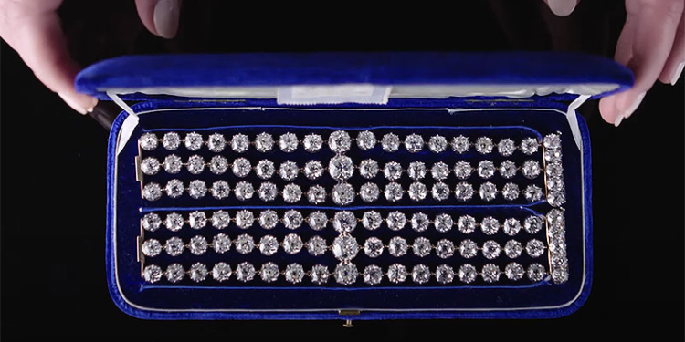 La historia de los brazaletes de María Antonieta