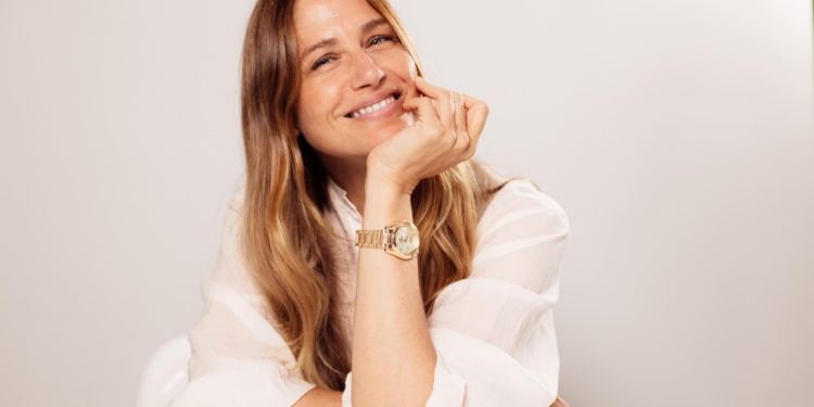 Martina Klein se une a Gerard Butler como nueva embajadora de Festina