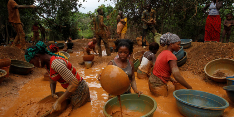 Proyecto piloto en África para eliminar el mercurio de la minería artesanal