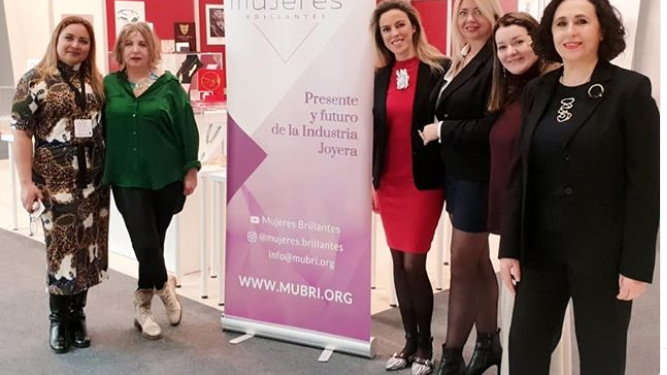 Mujeres Brillantes: Este es un momento para reflexionar y salir de nuestra zona de confort