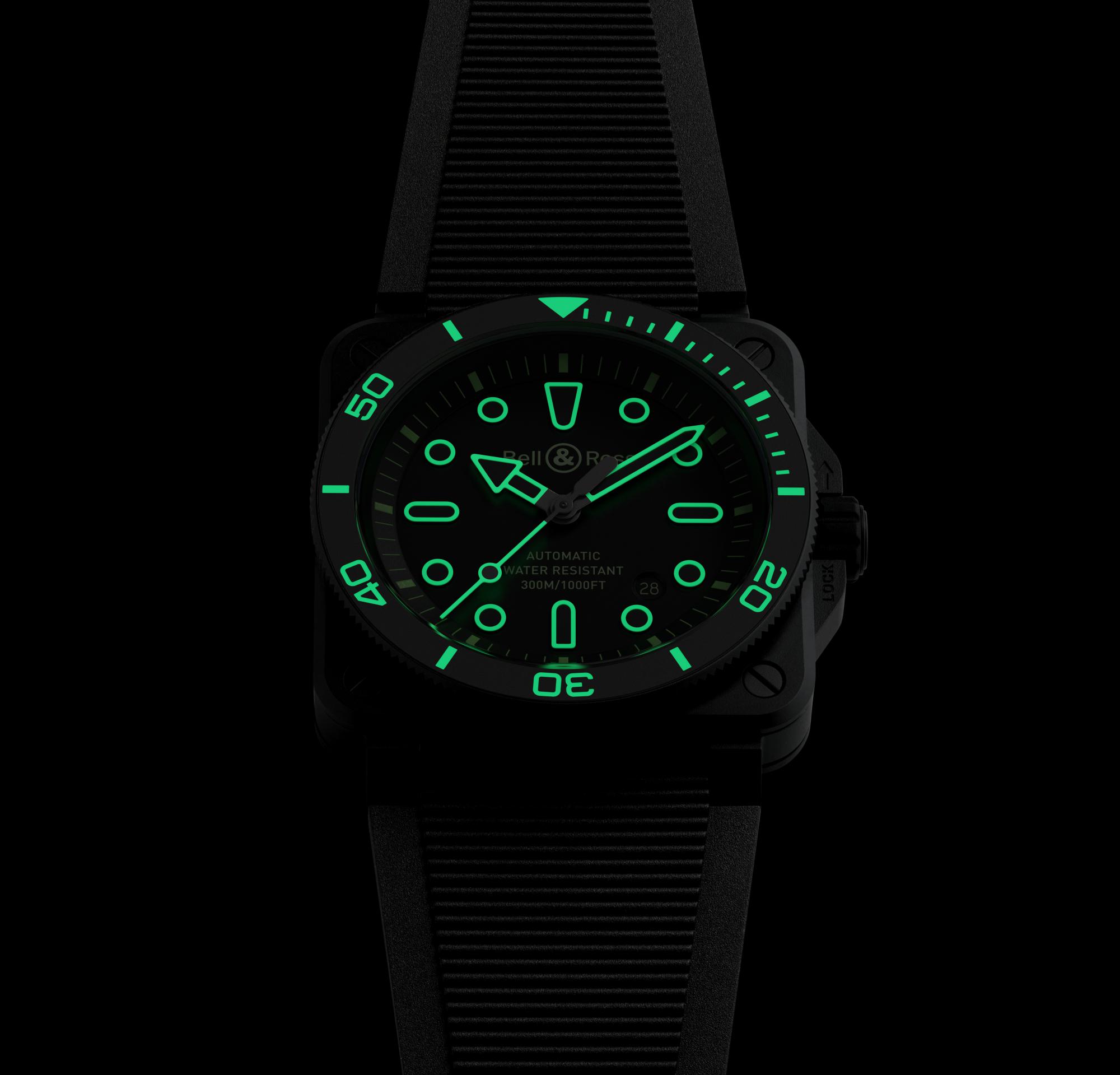 Bell & Ross lanza el nuevo BR-03 Diver Lum Outline