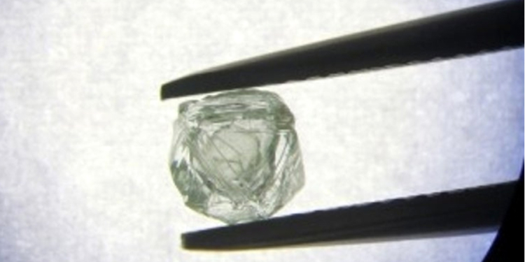 El GIA desvela el misterio del diamante ruso Matryoshka