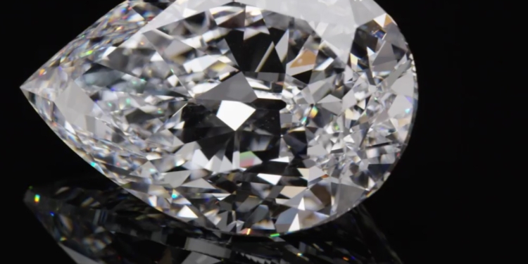 Sotheby’s subasta The Key 10138, el segundo diamante de pera más grande en el mercado público