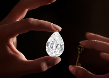 Anónimo gasta 12,3 millones en un diamante de 101 quilates y paga en criptomoneda en Sotheby’s