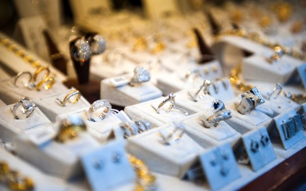 Diamantes Carrera lanza un servicio de liquidación de stock para joyerías