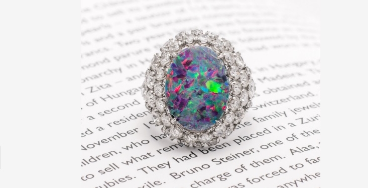 Subasta de joyas retro de Iskenderian: aceptan criptomonedas