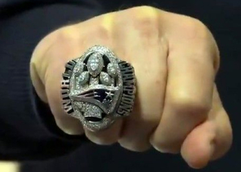 Cinco quilates de diamantes para los más necesitados