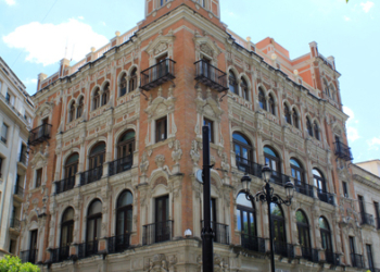 Tous adquiere un edificio de Sevilla emblemático
