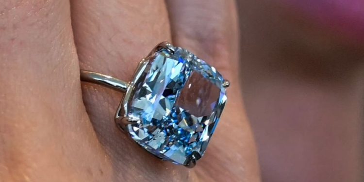 El Diamante Azul, vendido por 21,5 millones de dólares