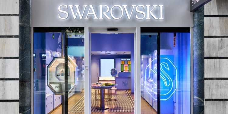 Swarovski abre una tienda WonderLux en Valencia