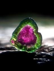 La inigualable variedad de colores de la turmalina