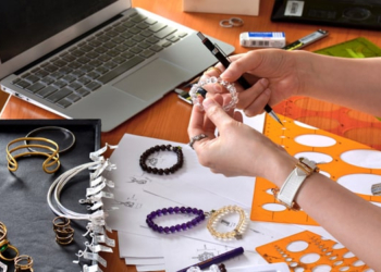 Descuentos solidarios en la formación online para joyería