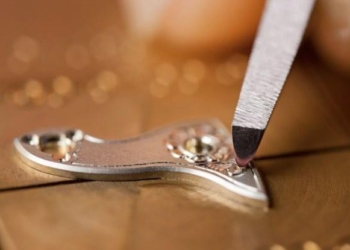 A. Lange & Söhne, vanguardia y tradición en el grabado relojero