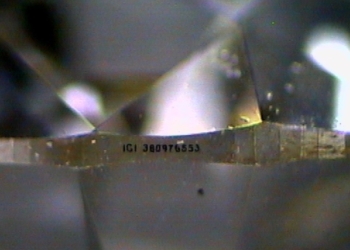 El laboratorio MLlopis neutraliza un intento de estafa con un diamante sintético